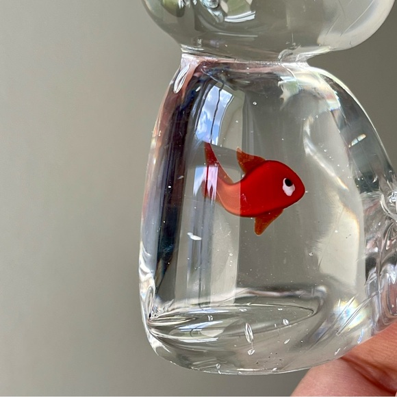 Vintage | Art Glass Clear Cat Swallowed A Fish In Belly Paperweight 3.25" Tall - Picture 5 of 13